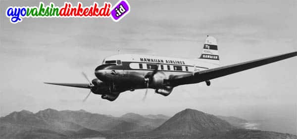 17 Desember 1935 Penerbangan Pertama Douglas DC-3