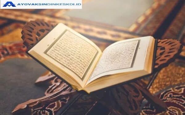 Dalil Al-Qur'an Tentang Perintah Berbakti Kepada Orang Tua